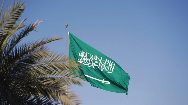 СМИ: Саудовская Аравия и ОАЭ обсуждают вступление в войну против Ирана - «Новости»