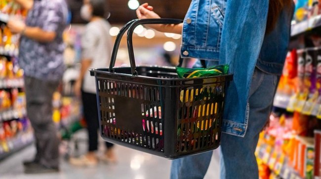 Минимальная продуктовая корзина в России подорожала на 2,6 процента - «Новости»