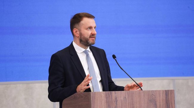 Орешкин призвал не ждать отмены западных санкций - «Новости»