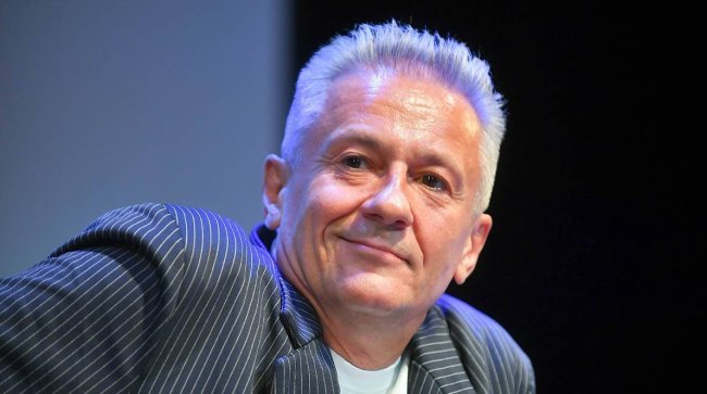 Актер Олег Меньшиков поделился кадрами с отдыха в Европе - «Новости»