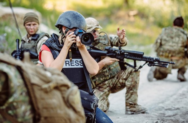 Исповедь военкоров. Как редакции (не) заботятся о журналистах, отправляя их в горячие точки - «Исповедь»