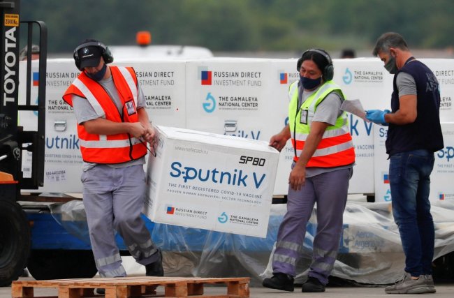 Фейк программы «Время»: Бразилия забраковала «Спутник V» из политических соображений - «Антифейк»