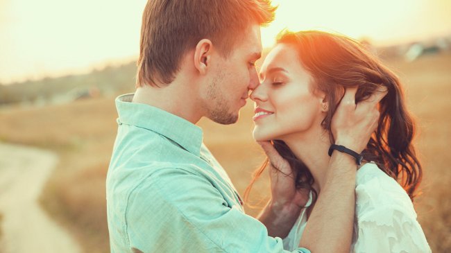 Ученые назвали основные черты сексуальной привлекательности - «Религия»