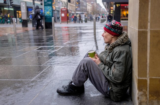 Фейк РИА «Новости»: русофобия довела Великобританию до массовой бедности - «Антифейк»