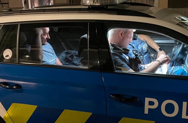 Эстонская полиция задержала Аркадия Бабченко. Он забросал яйцами российское посольство - «Информационное агентство»