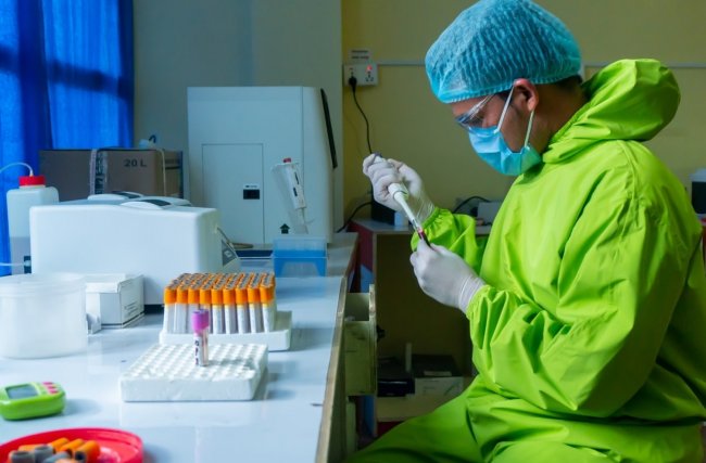 Фейк замсекретаря Совбеза РФ: в американских биолабораториях в Украине создавали оружие, избирательно действующее на определенные этносы - «Антифейк»