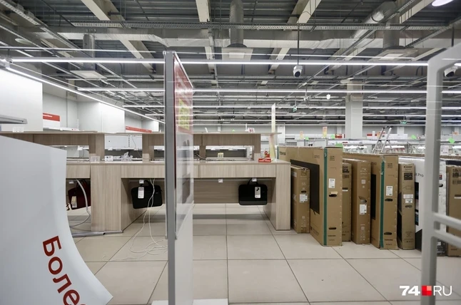 Мышка повесилась. В центре Челябинска закрылись сразу два гипермаркета «М.Видео» - «Новости бизнеса»