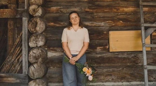 «Привыкли, что хризантема — доступный цветок»: флорист — о том, как изменился ее бизнес - «Новости бизнеса»